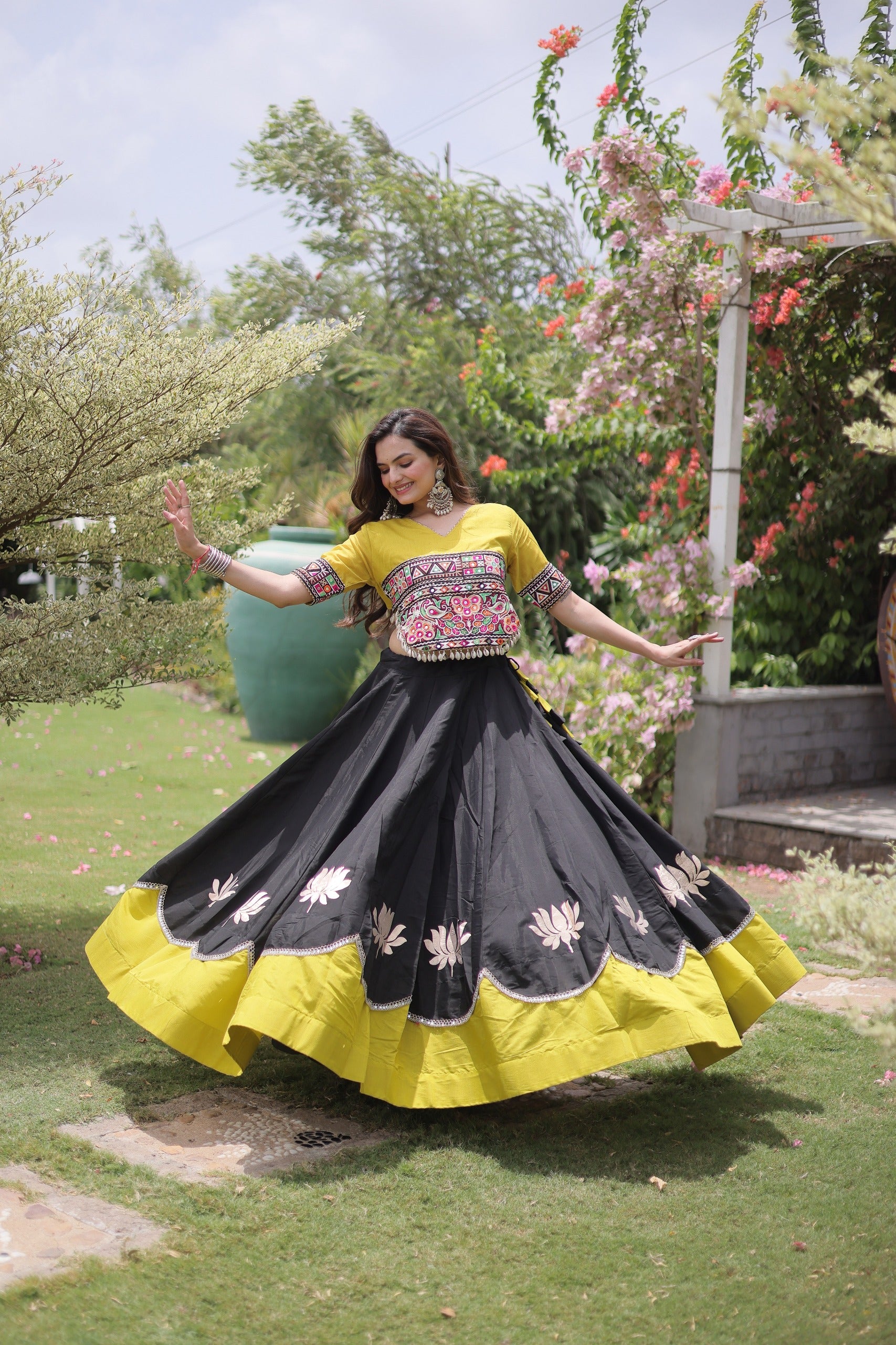 Designer Navratri Lehenga Choli Set