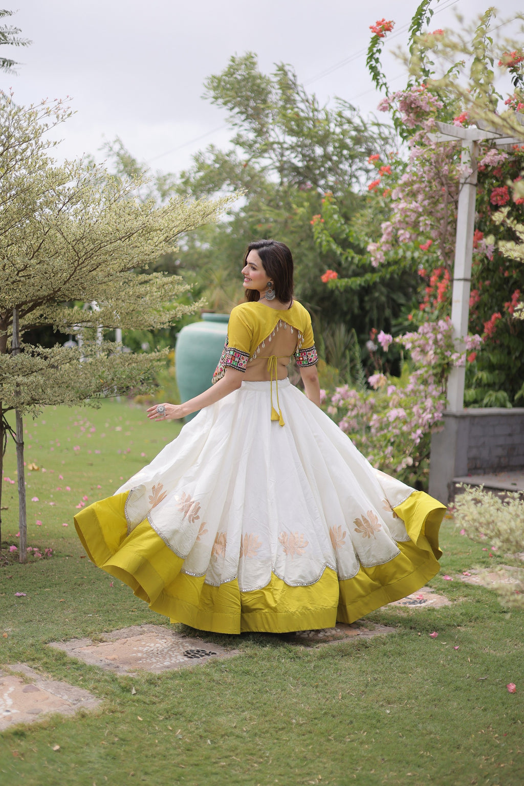 Designer Navratri Lehenga Choli Set