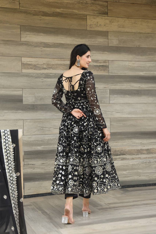 Black Georgette Heavy Embroidered Kali-Cut Anarkali Suit Set