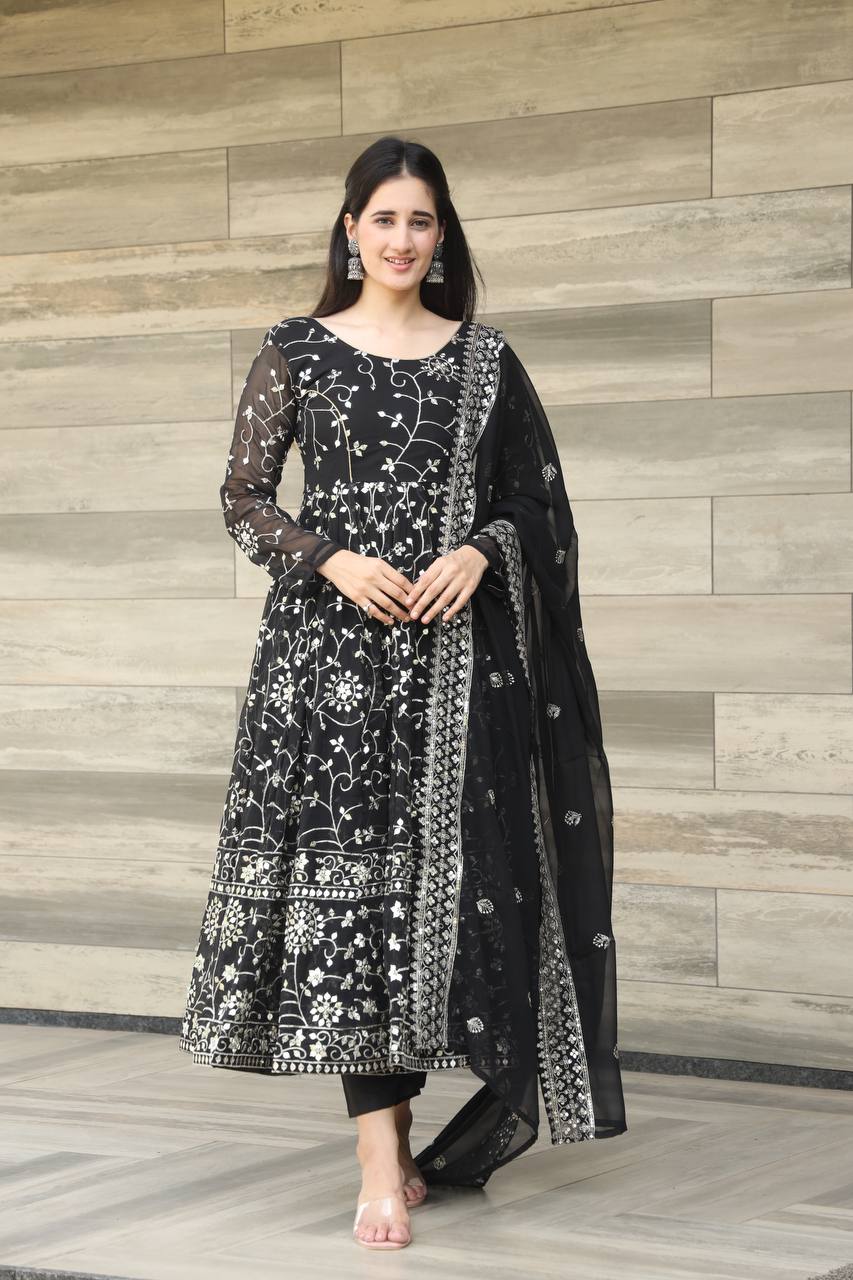 Black Georgette Heavy Embroidered Kali-Cut Anarkali Suit Set